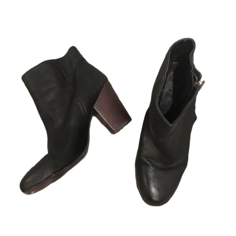 Silence + Noise Half Stacked Ankle Booties size 9